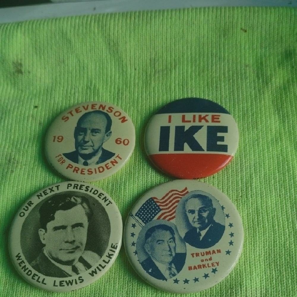 Vintage Political Campaign Buttons Set
